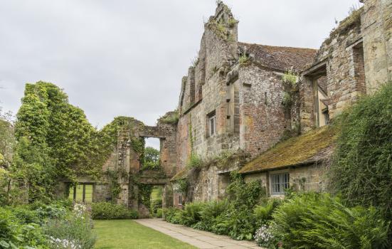 Scotney Castle Garden