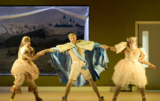 Rossini’s La Cenerentola by English Touring Theatre