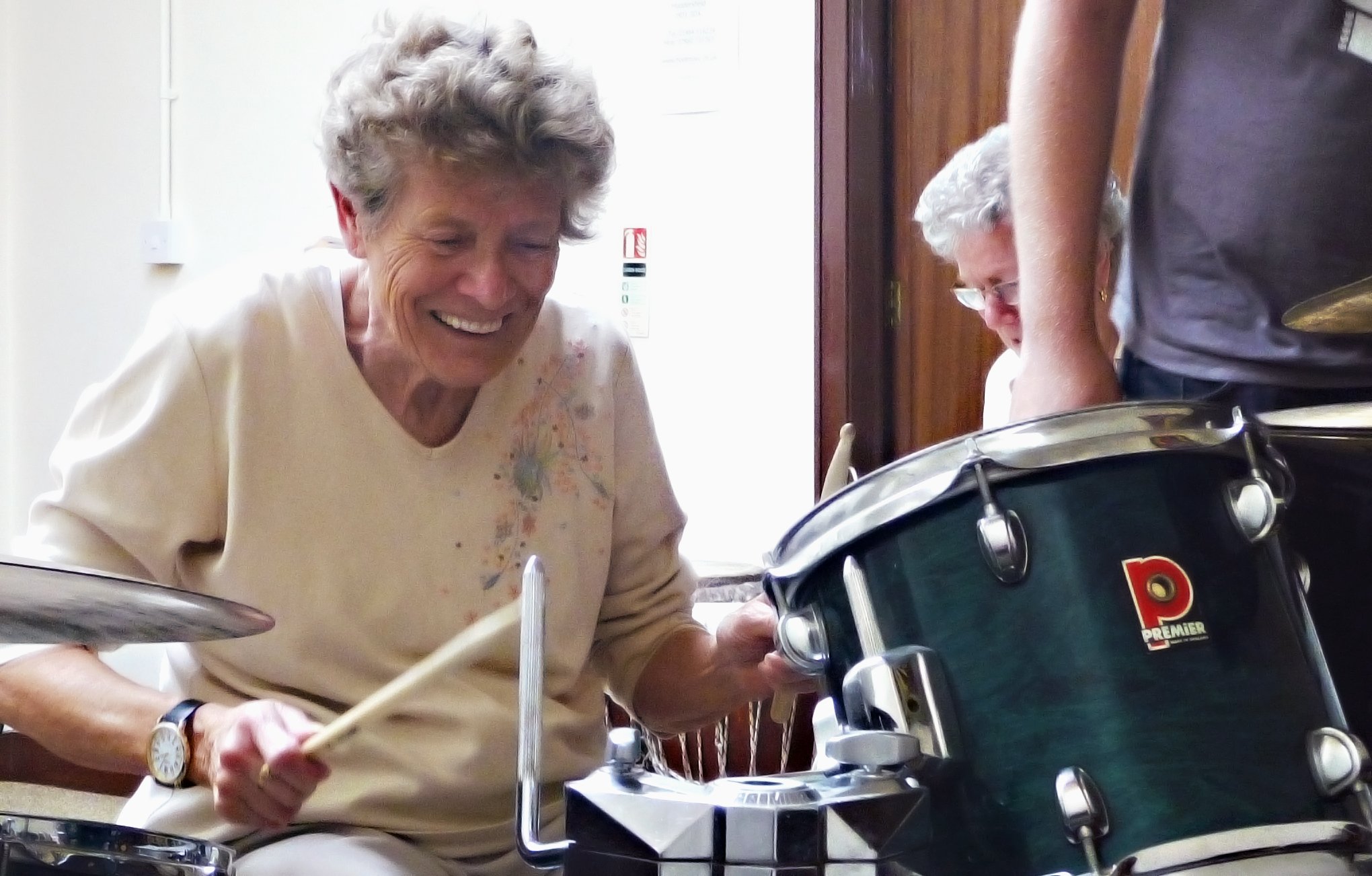 People with dementia need ‘universal access to music’, report says