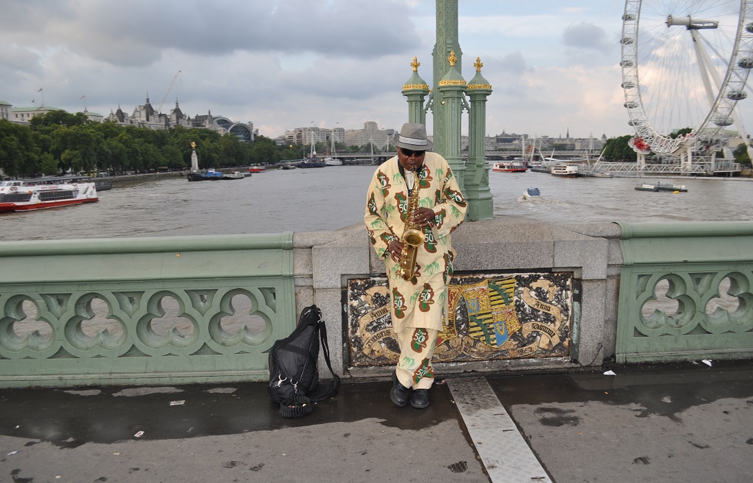 busking_westminster_lewis_clarke