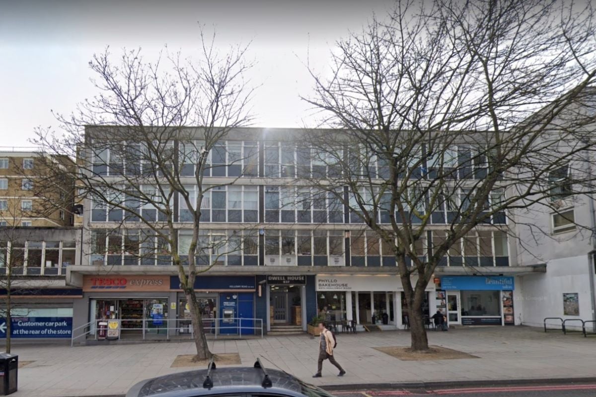 London drama school removed from charity register